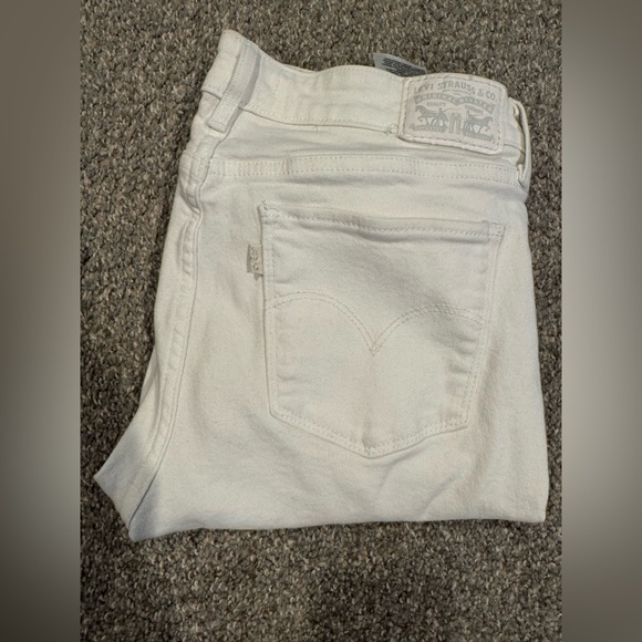 THREE JEAN BUNDLE: Levi’s 711 Skinny Jeans - Picture 11 of 16